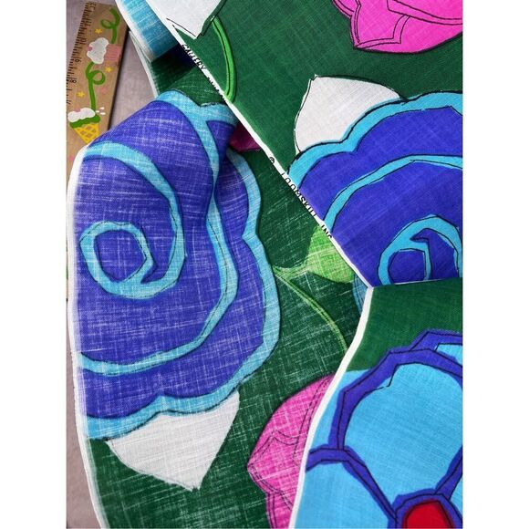 Vintage Mod Flower Power Fabric 3 Yards x 46” - Picture 5 of 6